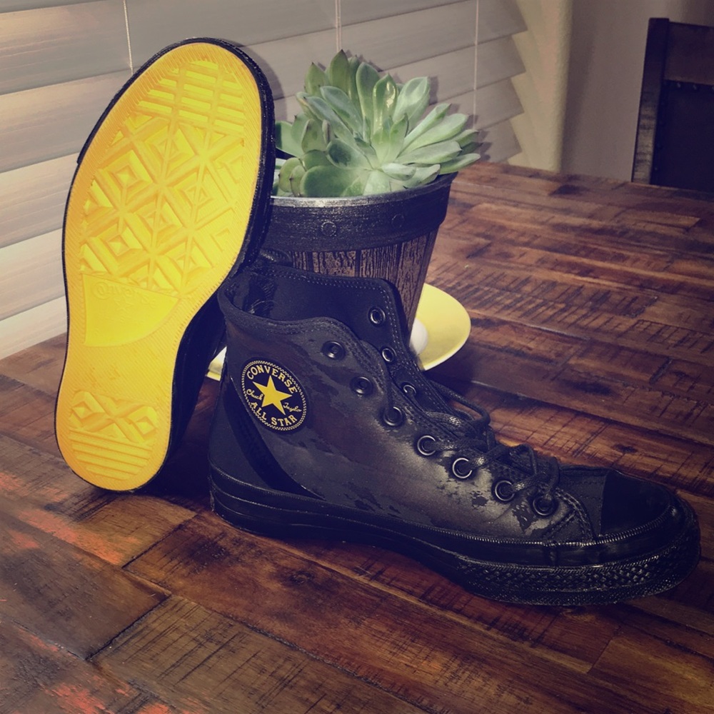 Converse wetsuit sneakers   Limited edition unisex